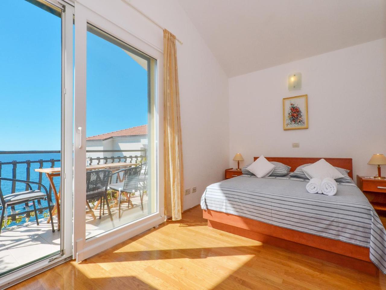 Apartments Nera Podstrana Eksteriør bilde
