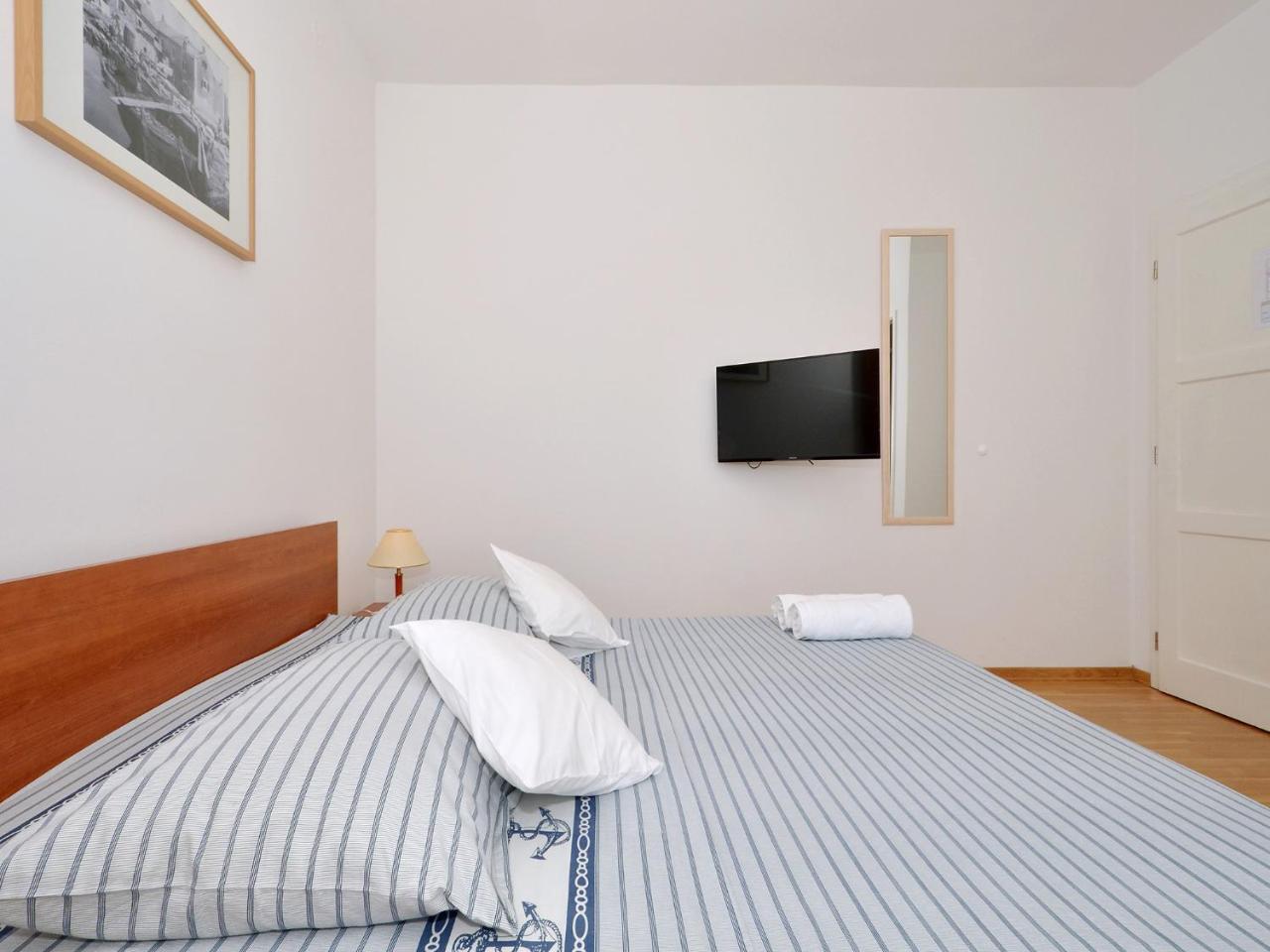 Apartments Nera Podstrana Eksteriør bilde