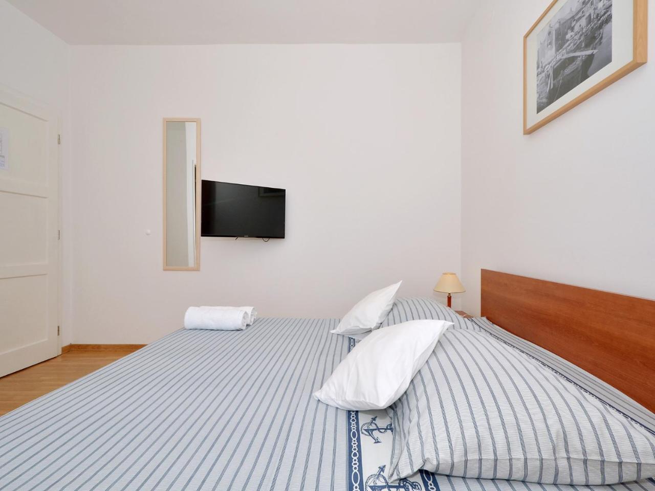 Apartments Nera Podstrana Eksteriør bilde